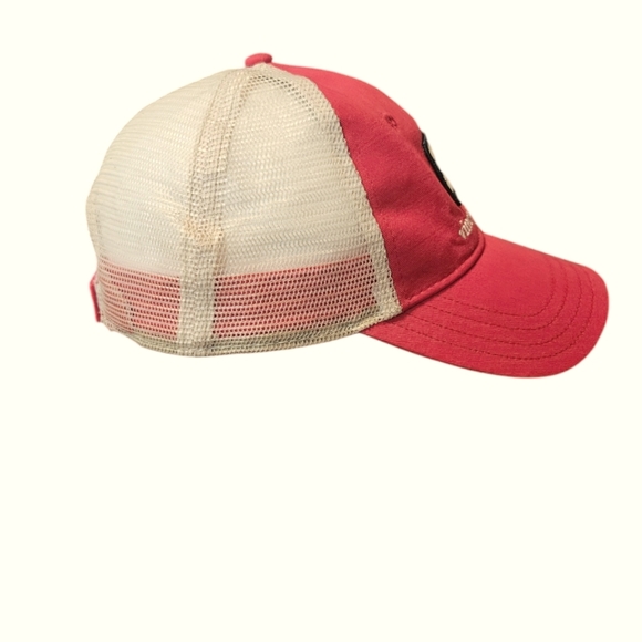 Vineyard Vines Men Whale Patch Trucker Hat Velcro adjustable closure - Picture 2 of 5